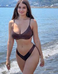 Ataköy Escort Tuğba İle Aşk Dolu Sohbetler